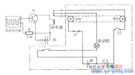 新颖实用的下雨自动回收式晾衣架